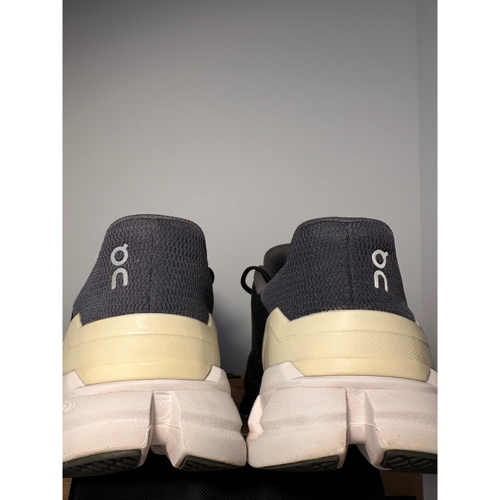 On Cloudstratus Mens Running Shoes Black Shadow Road Sneakers 29.99845 - Picture 5 of 11